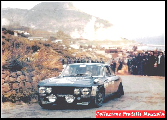 27 Alfa Romeo Giulia GTV V.Mazzola - S.Mazzola (1).jpg